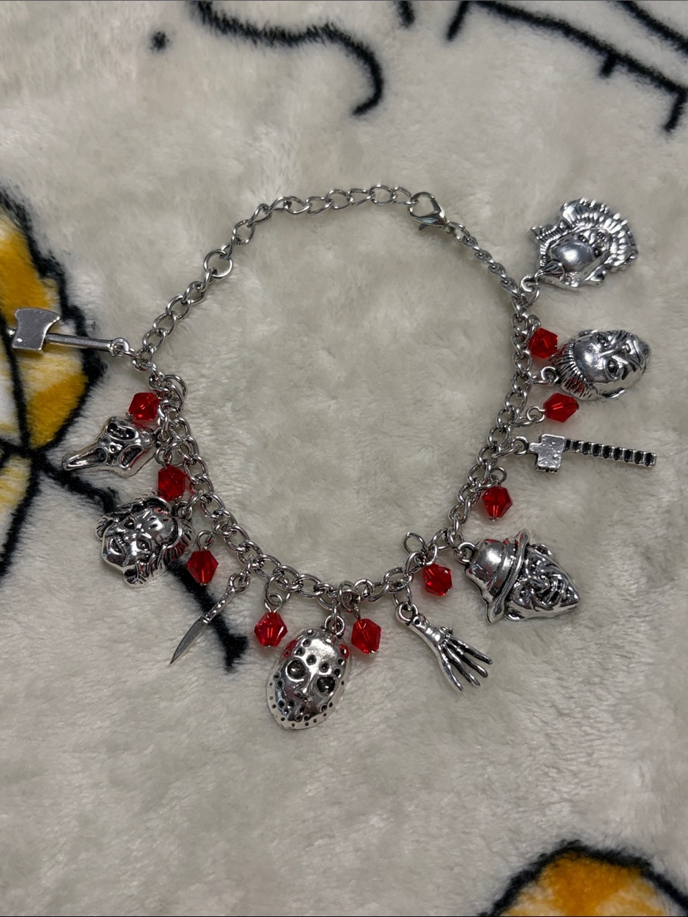 Source Unknown Silver-tone Horror Charm Bracelet with Red Beads